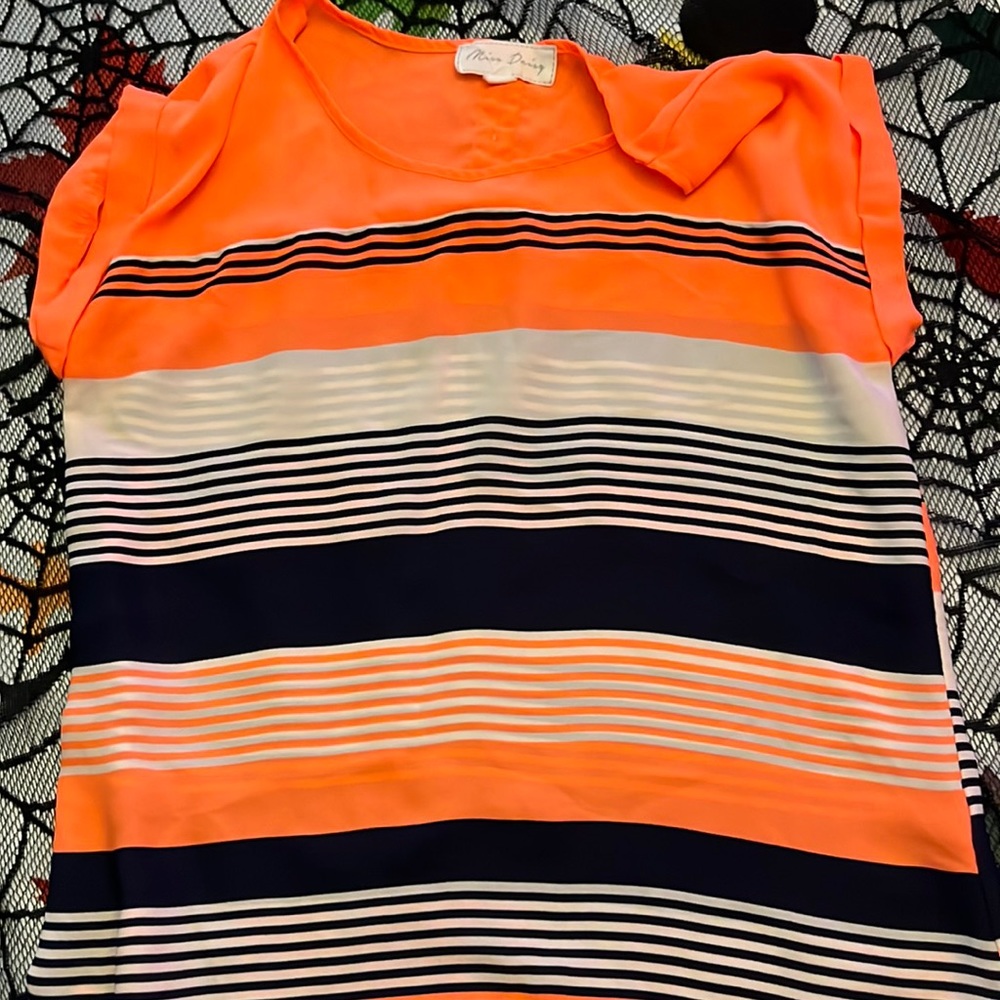 Women’s Medium Miss Daisy striped blouse